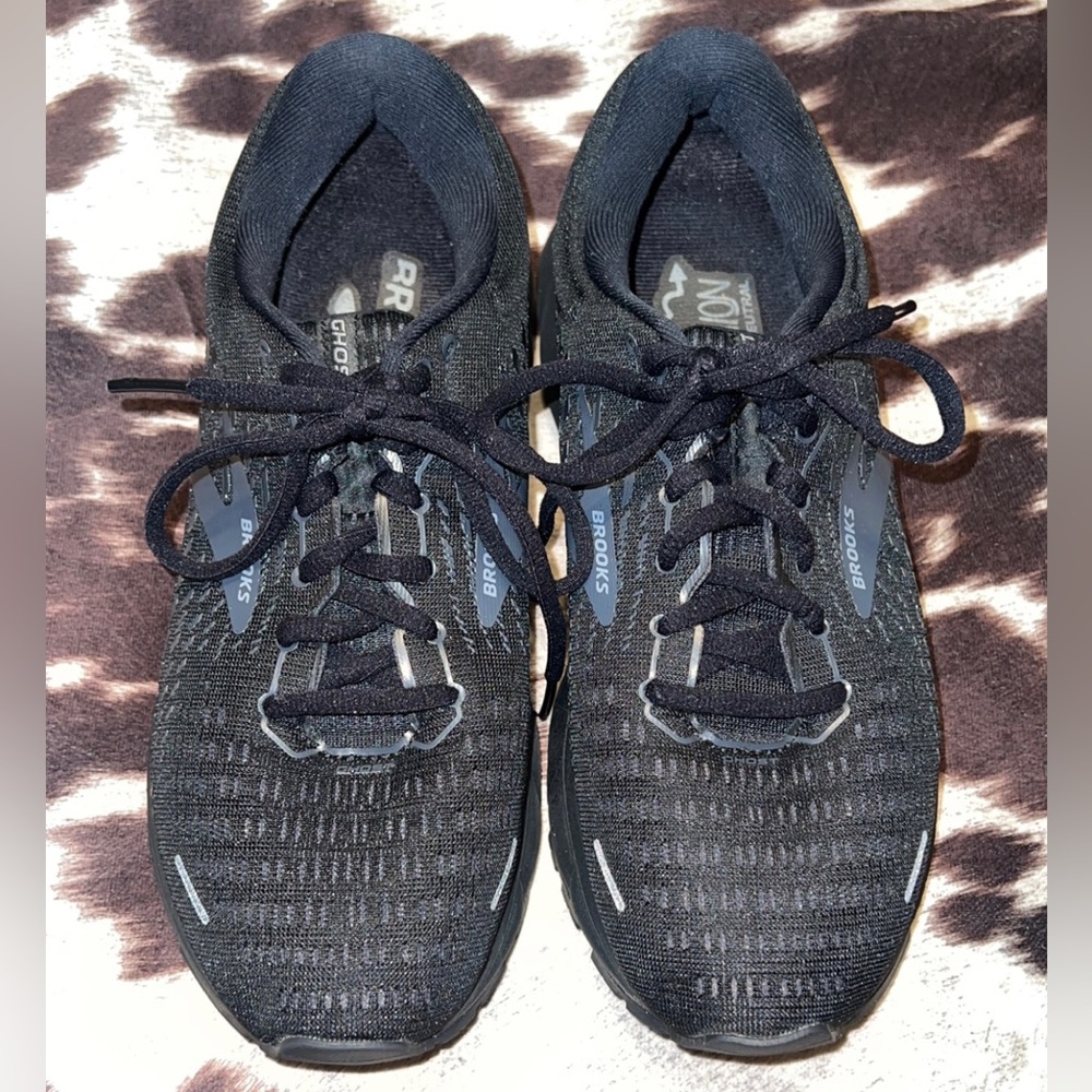 Brooks Ghost 13 size 8.5 women’s